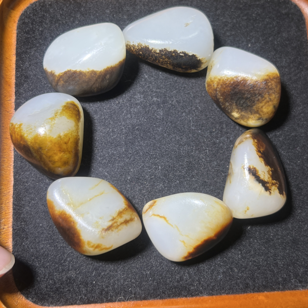 新疆和田玉籽手串125.8克