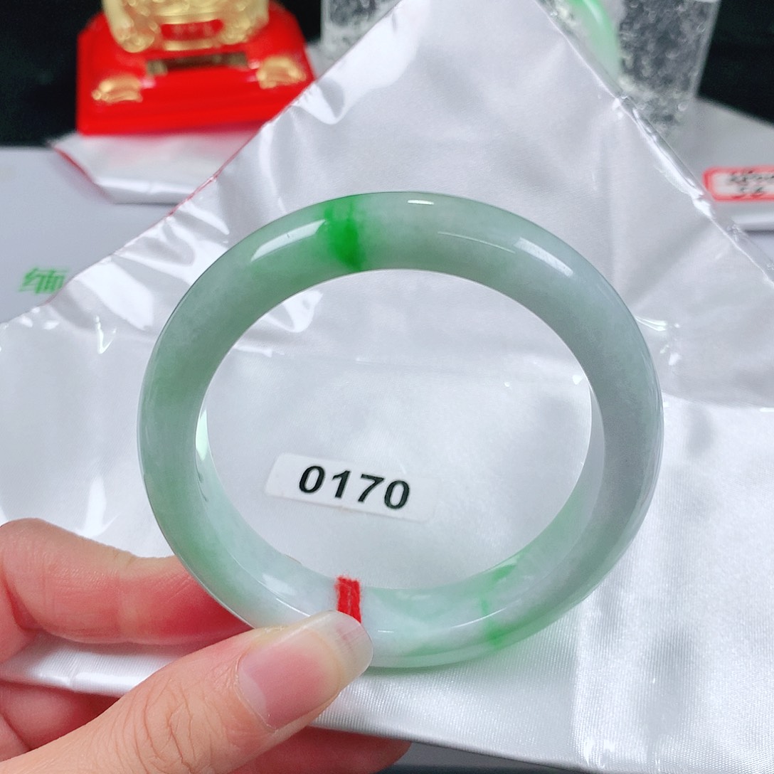 翡翠手镯未镶嵌   编号0170 正圈55+