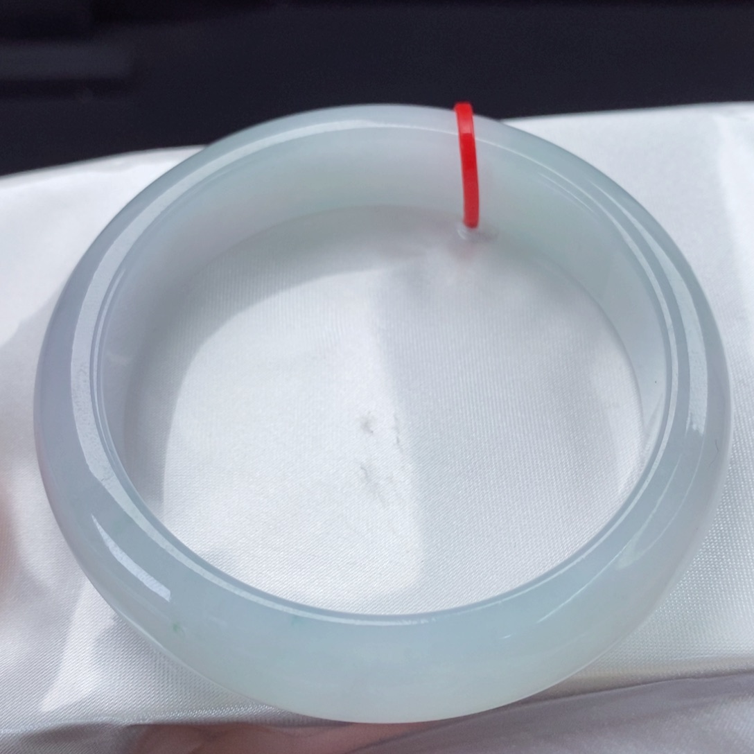 翡翠手镯未镶嵌s****d58.5正圈