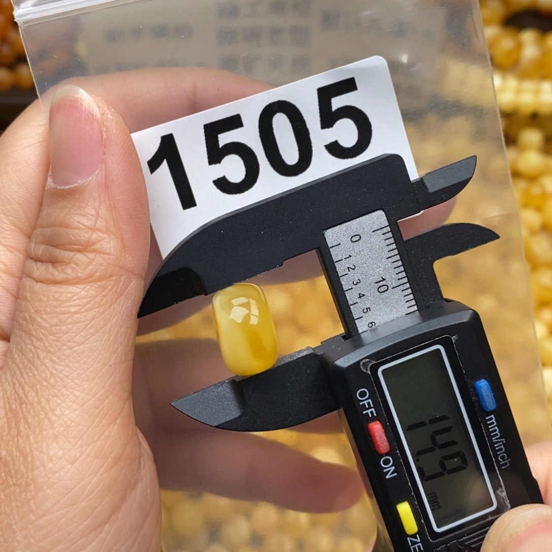 蜜蜡珠宝奇石未镶嵌