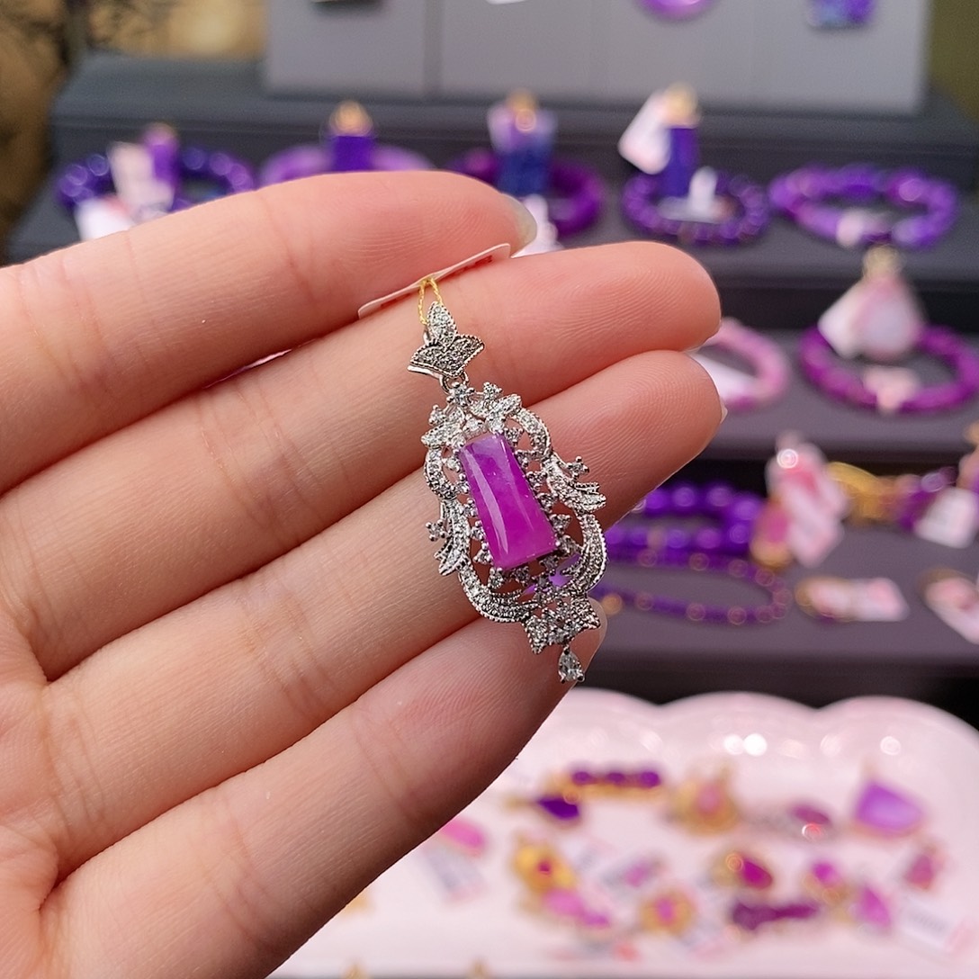 苏纪石（舒俱来）18K金镶嵌吊坠(不含链)