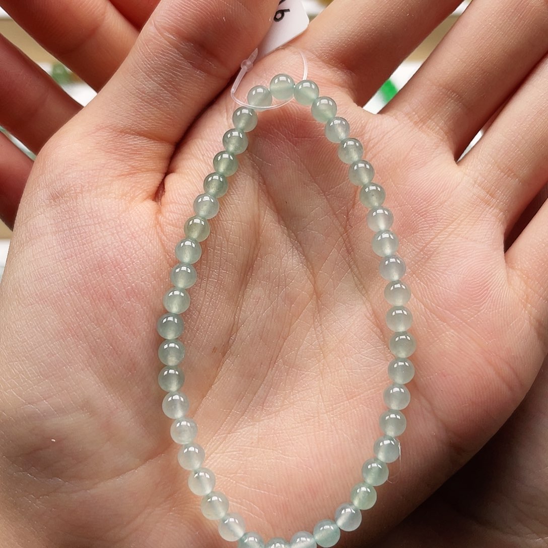 未镶嵌手链翡翠未镶嵌手链翡翠