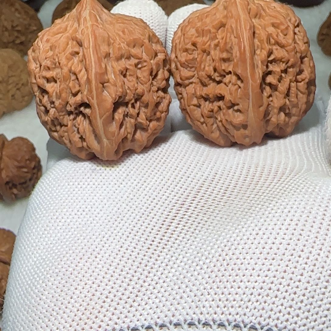 Y***生吊坠文玩核桃大蒜