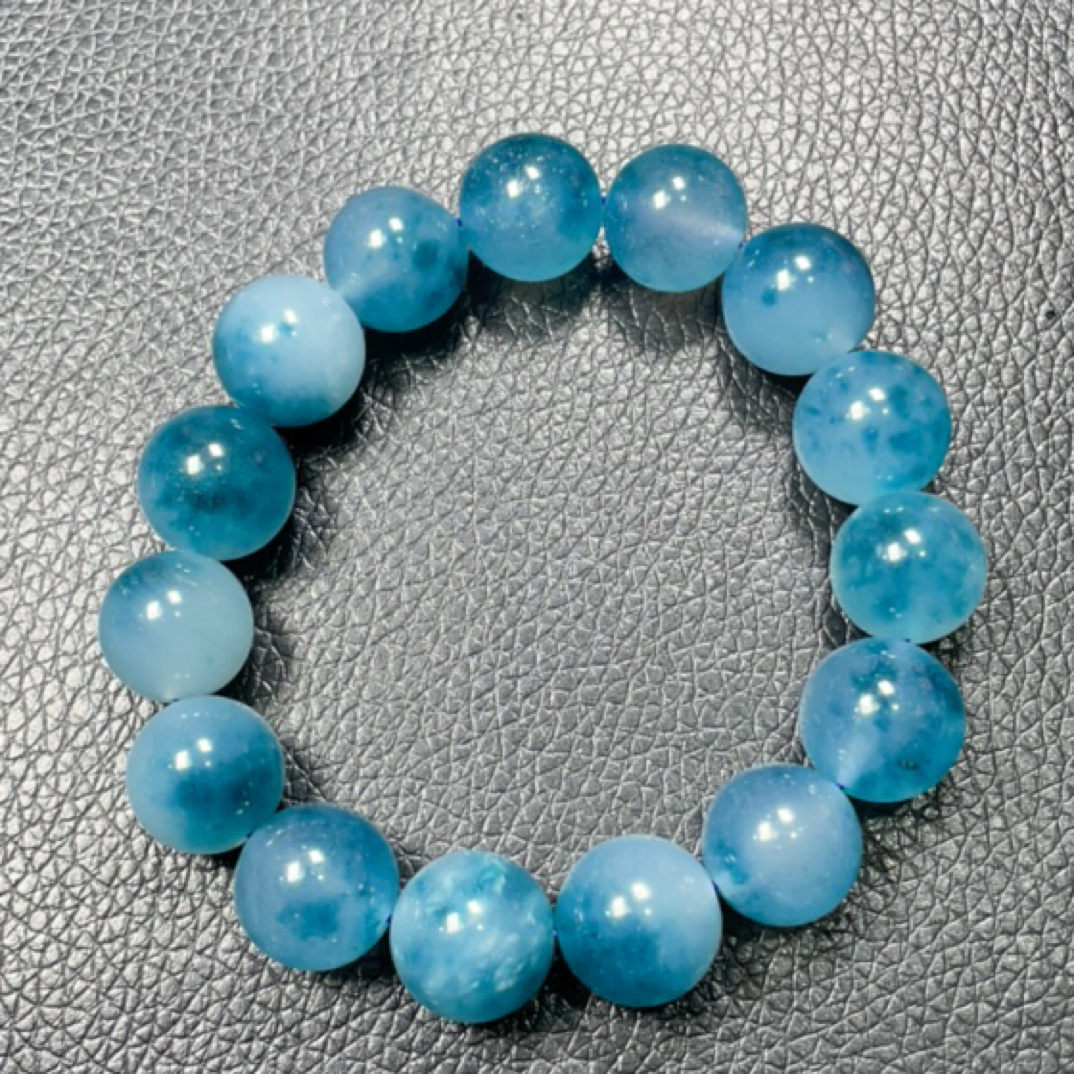   568  卡14飘蓝手串