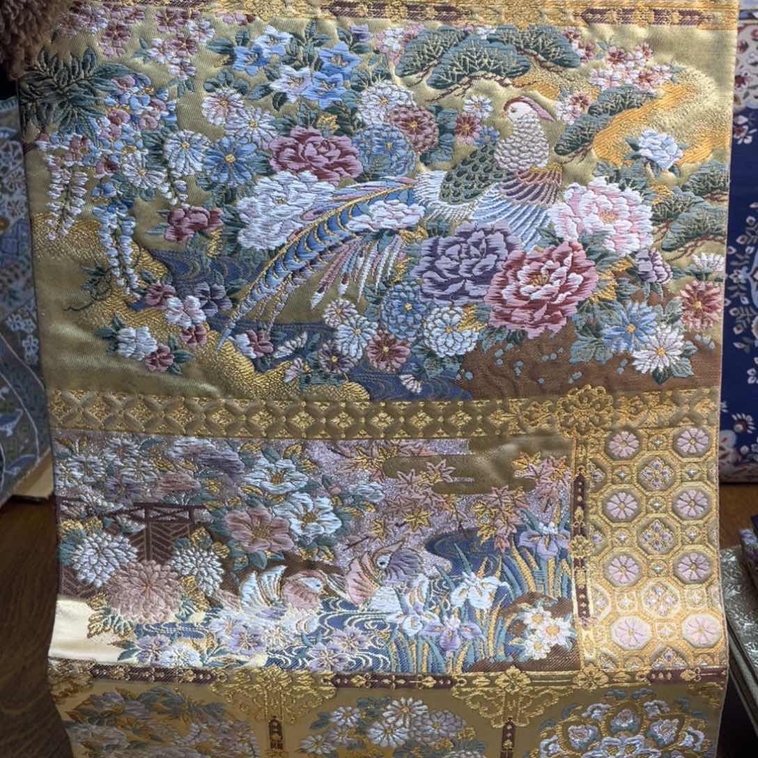 织绣大**?织锦技艺高超的