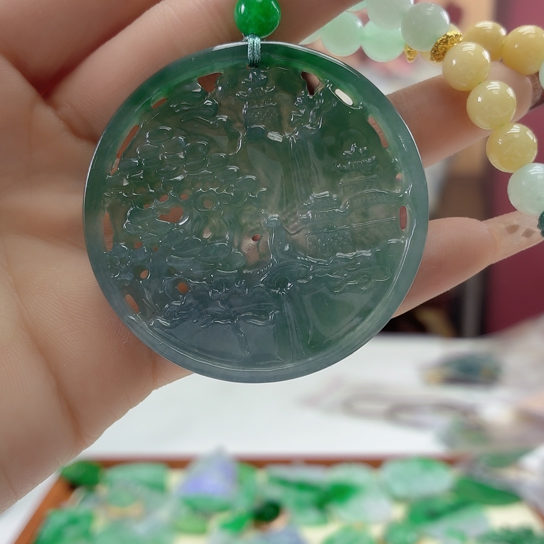 翡翠未镶嵌颈饰翡翠