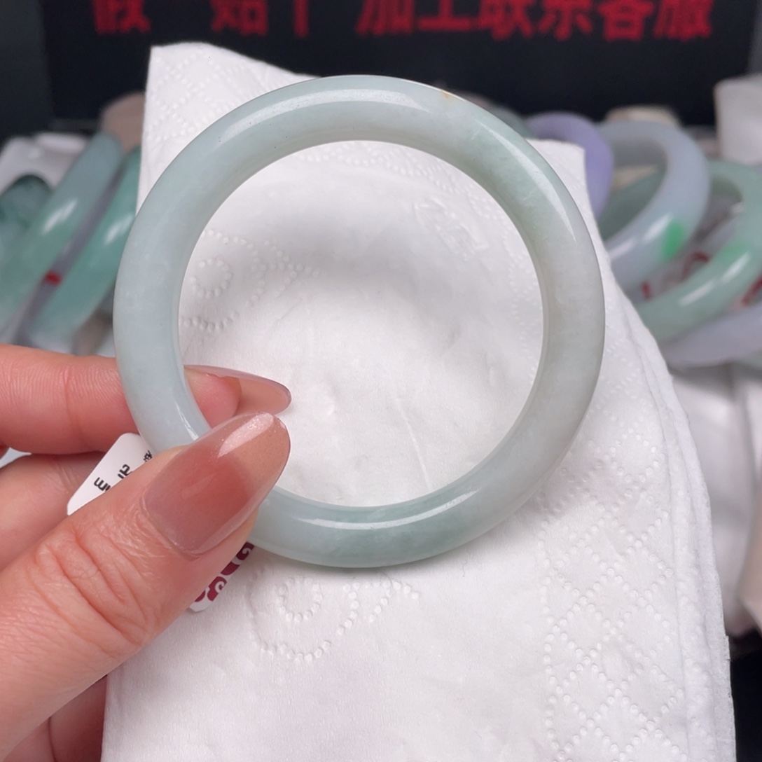 翡翠未镶嵌手镯087