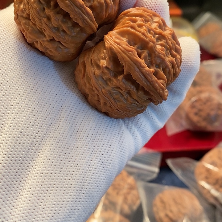 【闪购商品】文玩核桃吊坠白狮子