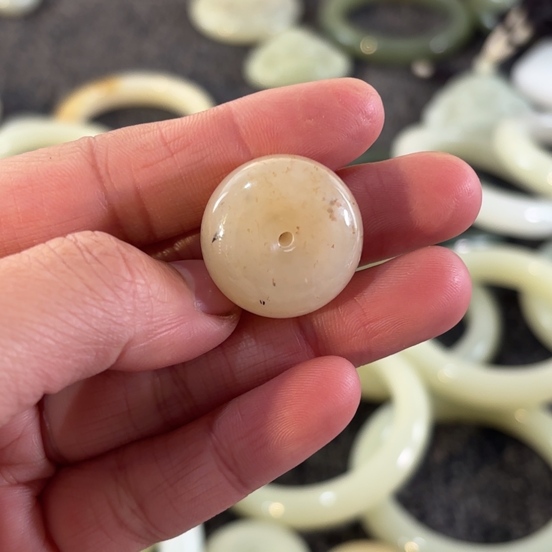 和田玉（糖玉）未镶嵌颈饰