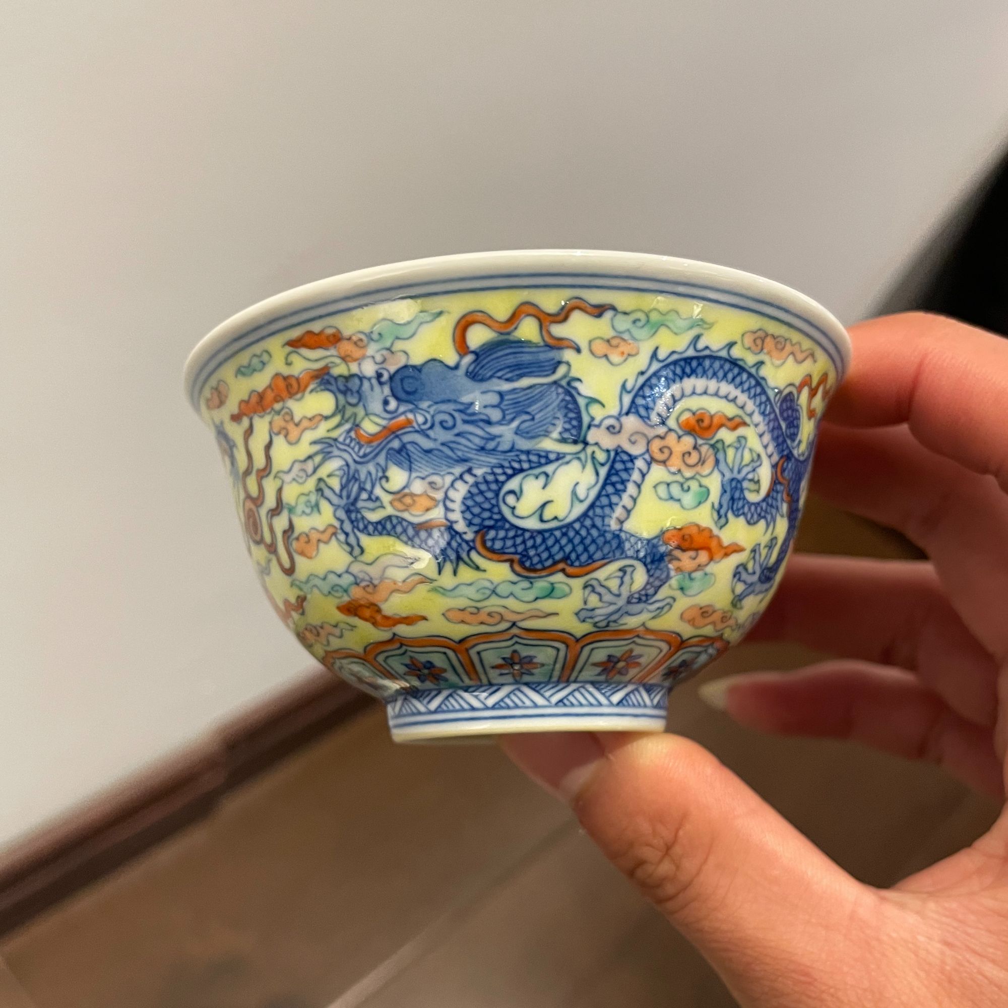 【网瓷专属】TXH-A0046 斗彩黄地龙纹杯