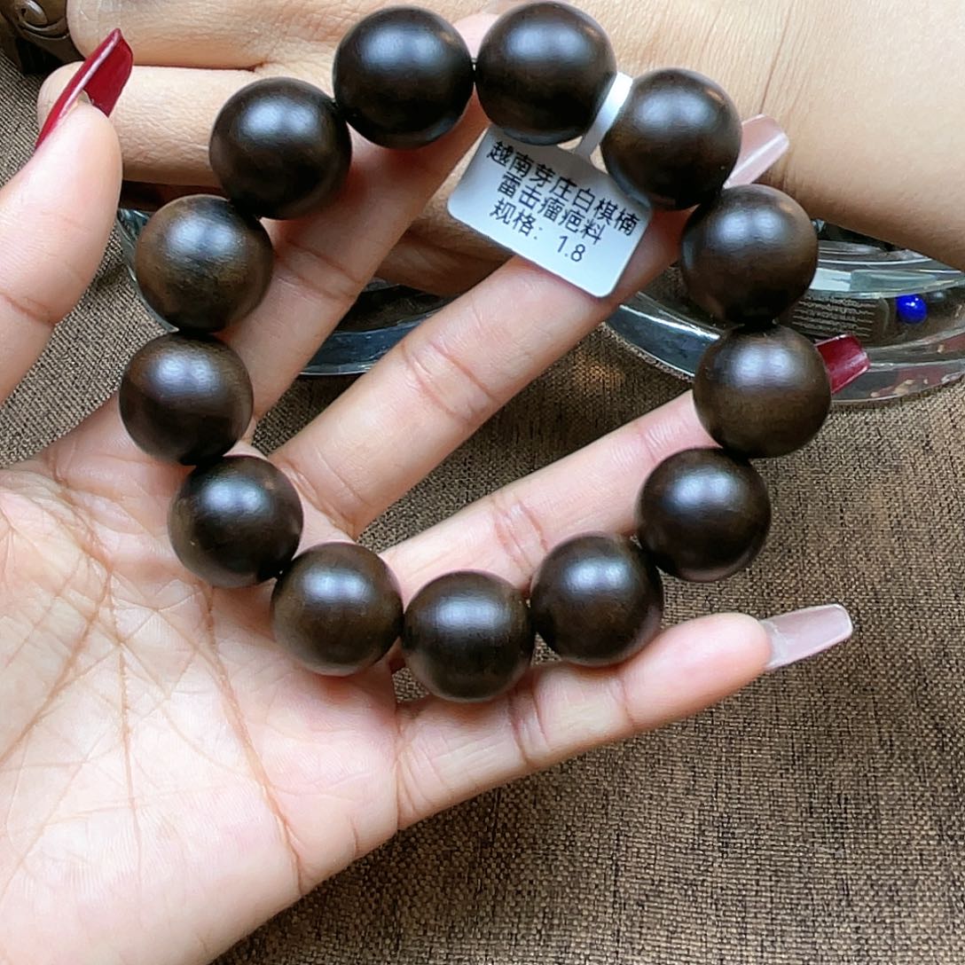 沉香手串春*-越南芽庄白奇楠雷击瘤疤料1.8