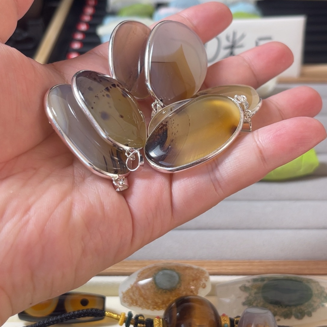 玛瑙/玉髓合金颈饰