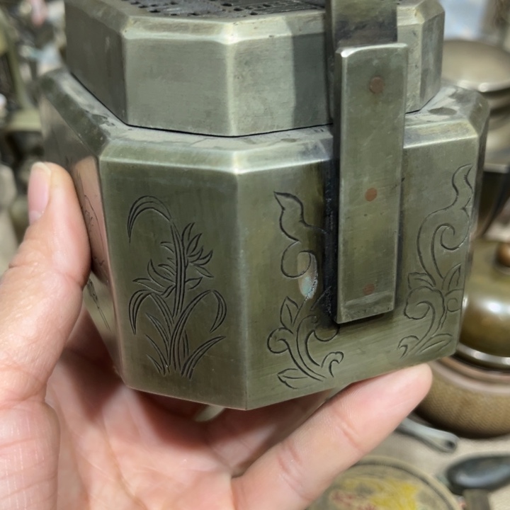 铜器型美观实用大方