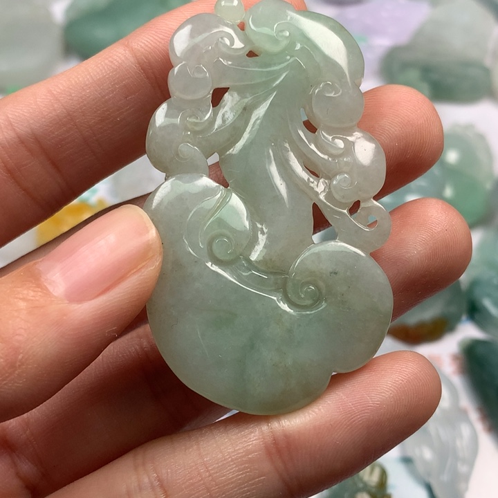 *****翡翠未镶嵌颈饰翡翠