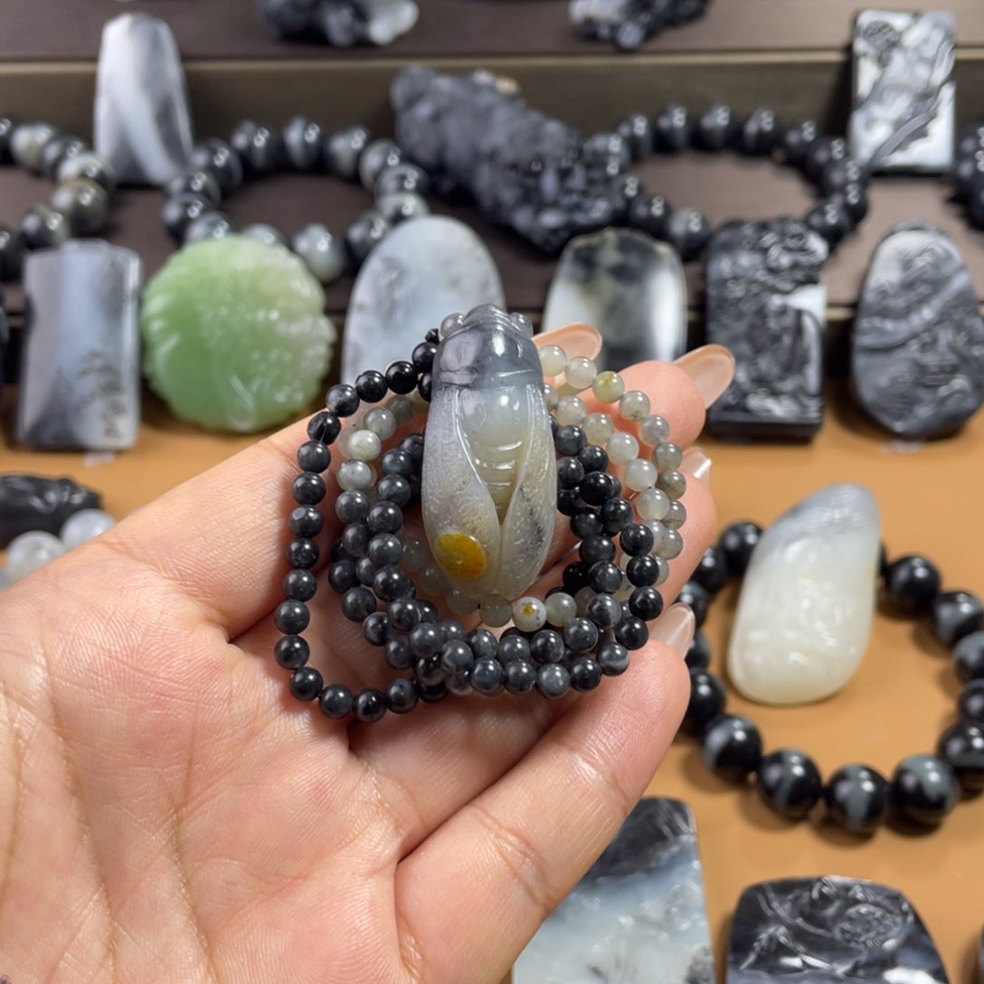 和田玉吊坠(赠链)未镶嵌