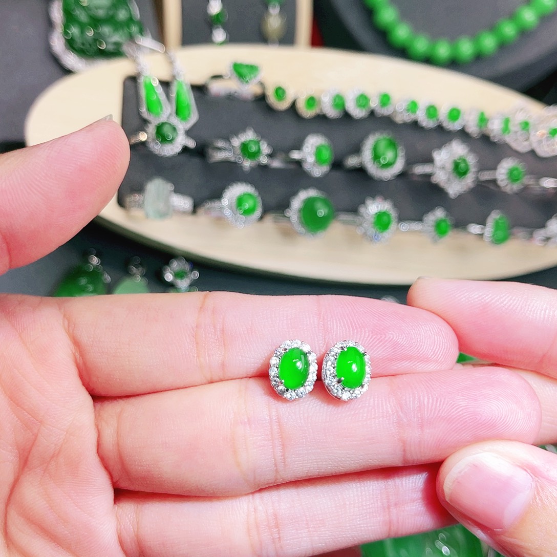 翡翠未镶嵌吊坠(不含链)裸石