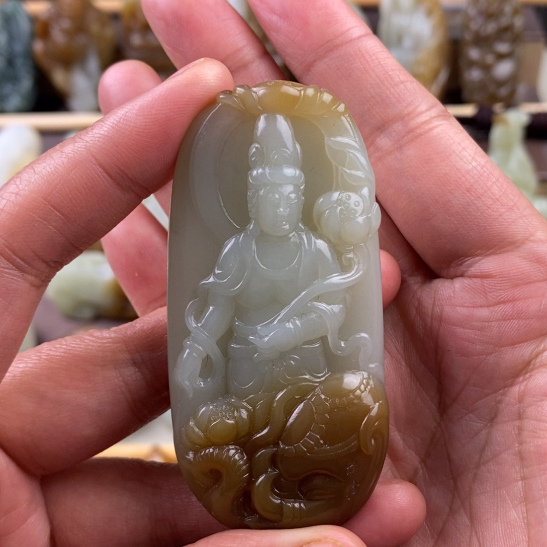 和田玉未镶嵌颈饰人*