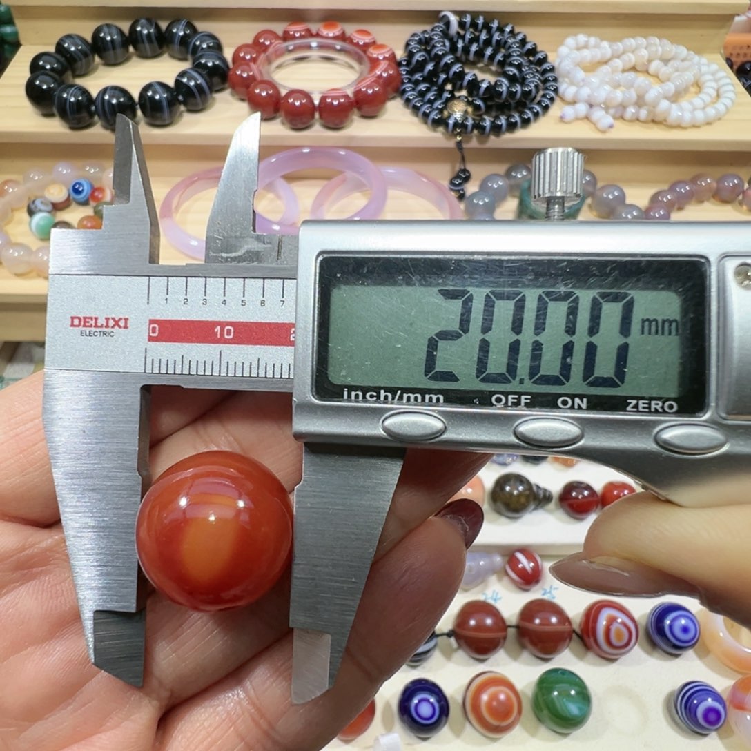 未镶嵌颈饰玛瑙/玉髓