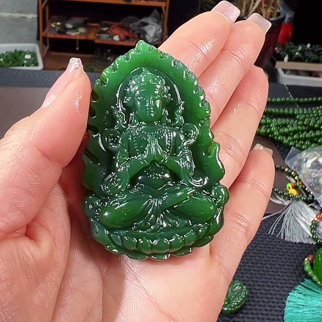 和田玉（碧玉）未镶嵌颈饰