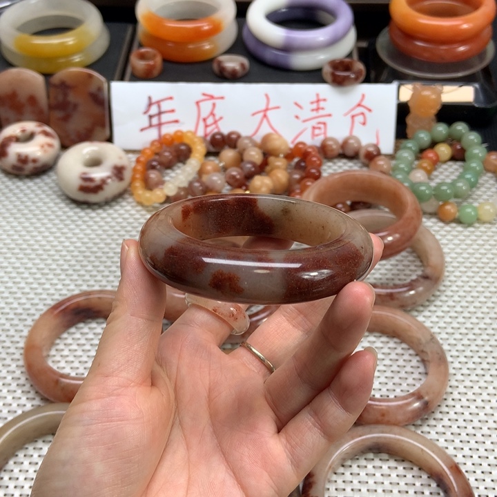 石英质玉未镶嵌手镯