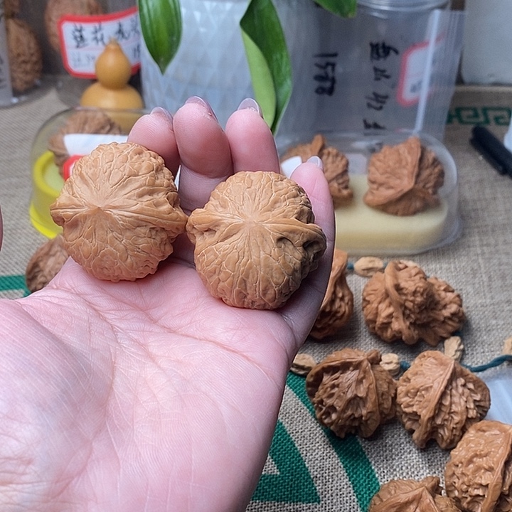 麋***吊坠文玩核桃铁锤妹妹