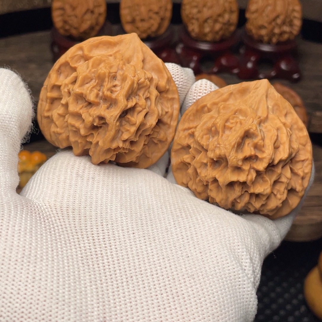 文玩核桃把件秦岭帝王官帽48