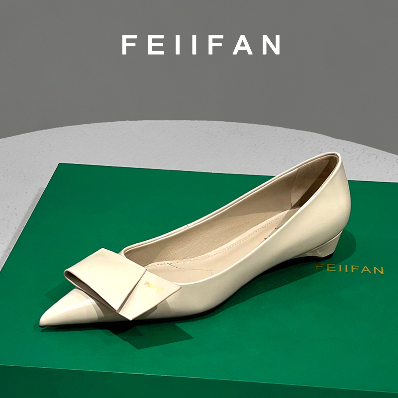 平底鞋女2025秋冬新款气质高级感法式绝美软底浅口单鞋2648