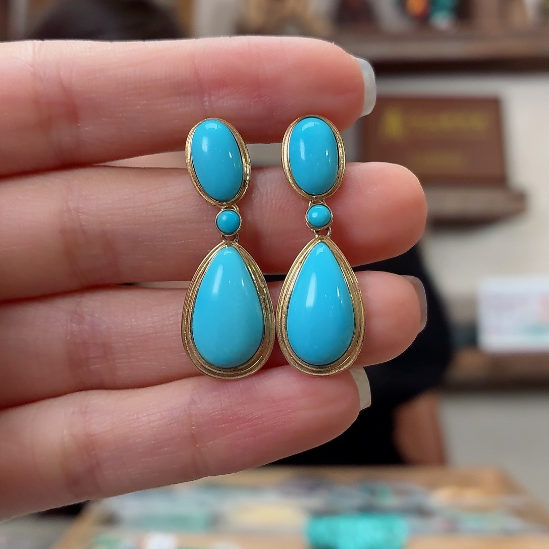 18K金镶嵌绿松石珠宝奇石