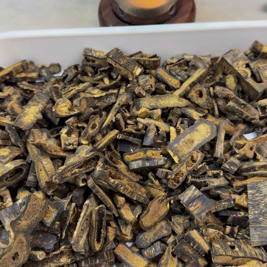 沉香沉香碎屑绿奇楠熏香料100克