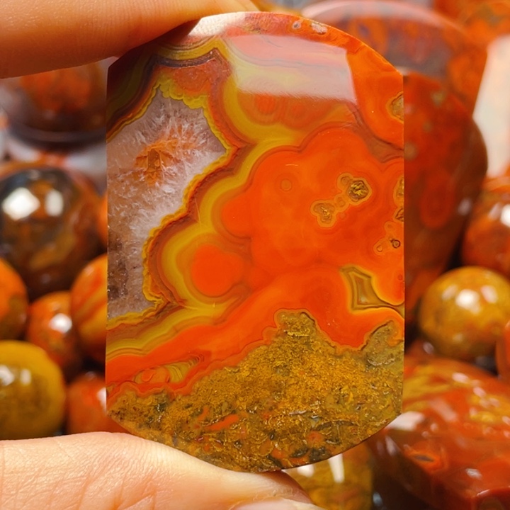 玛瑙/玉髓战国红玛瑙挂件未镶嵌郭**y