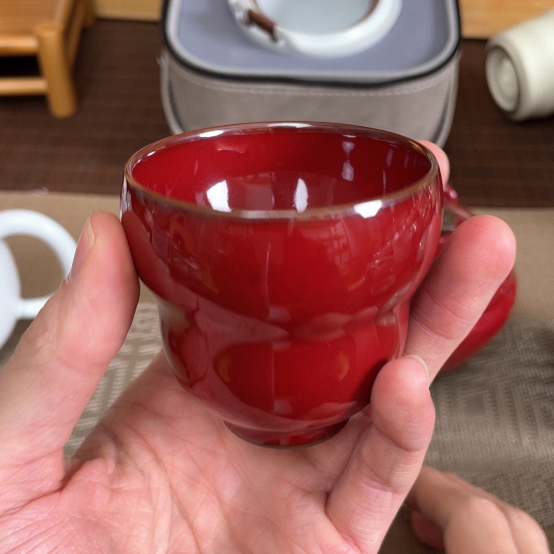 瓷片新年快乐啊。。。。。。。。