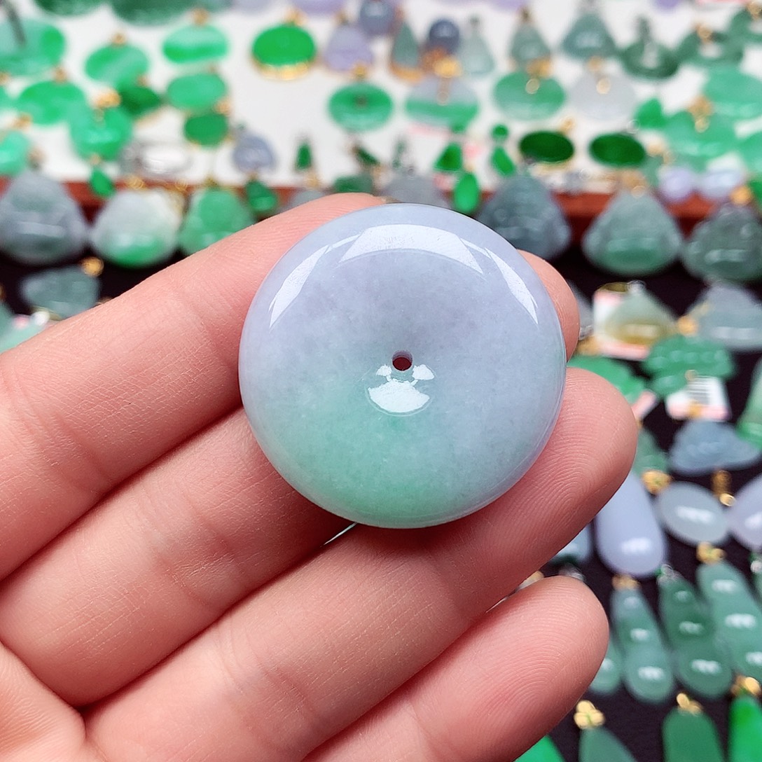 翡翠未镶嵌颈饰天然翡翠A货