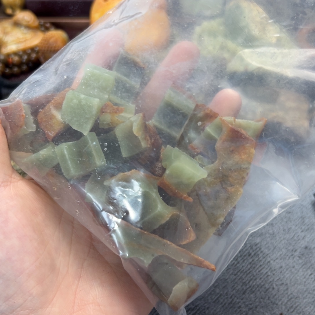 和田玉未镶嵌珠宝奇石