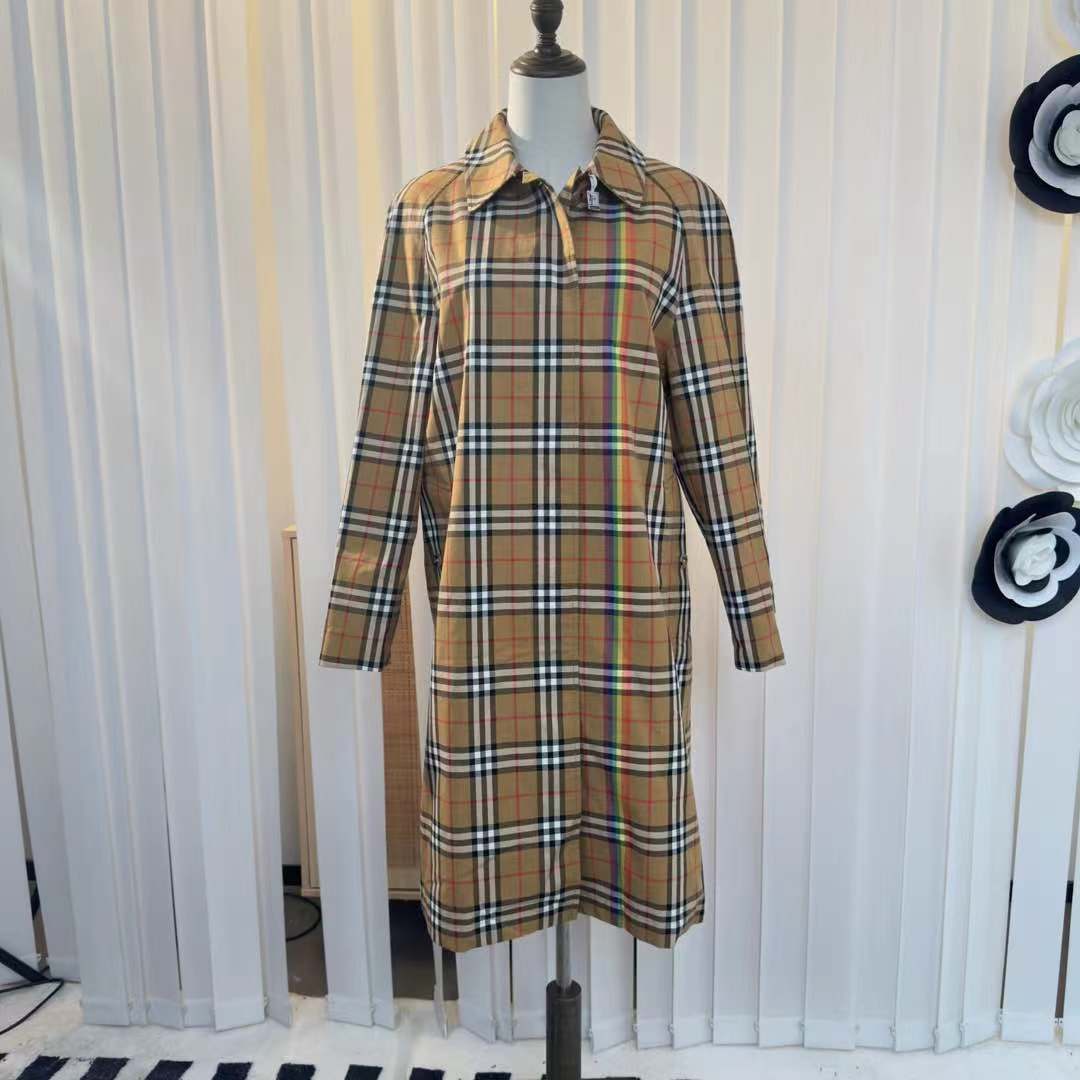99新 BURBERRY/博柏利 海囤J/巴宝莉上衣/UK8码98/HC79429