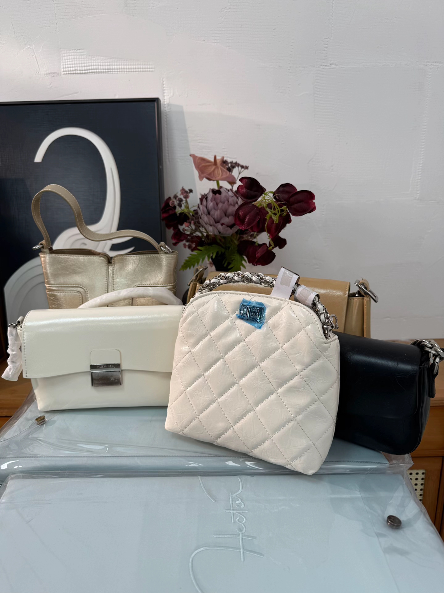 颜色随机 包包斜挎手提 T恤