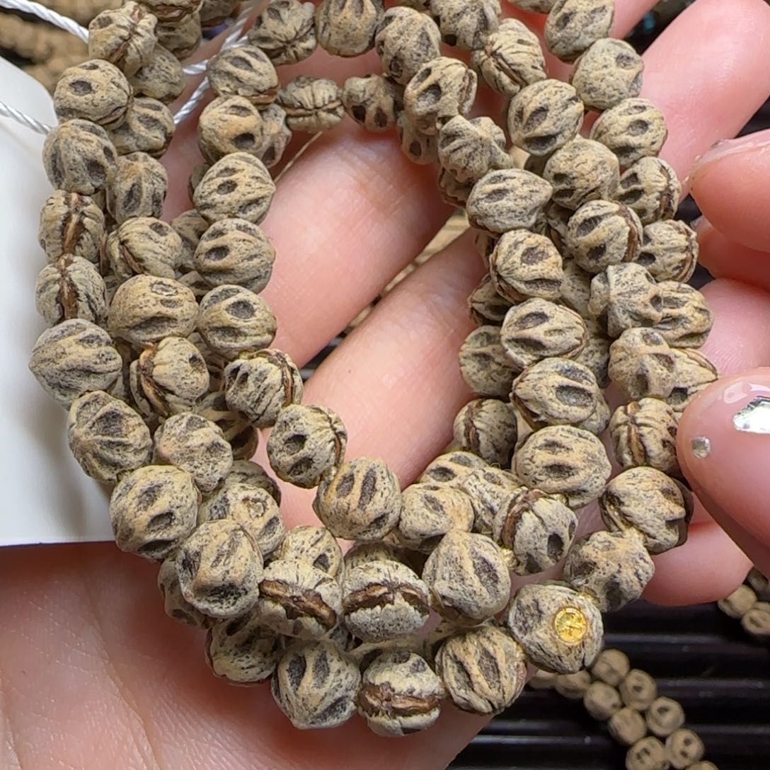 柏香籽/百香籽吊坠?***