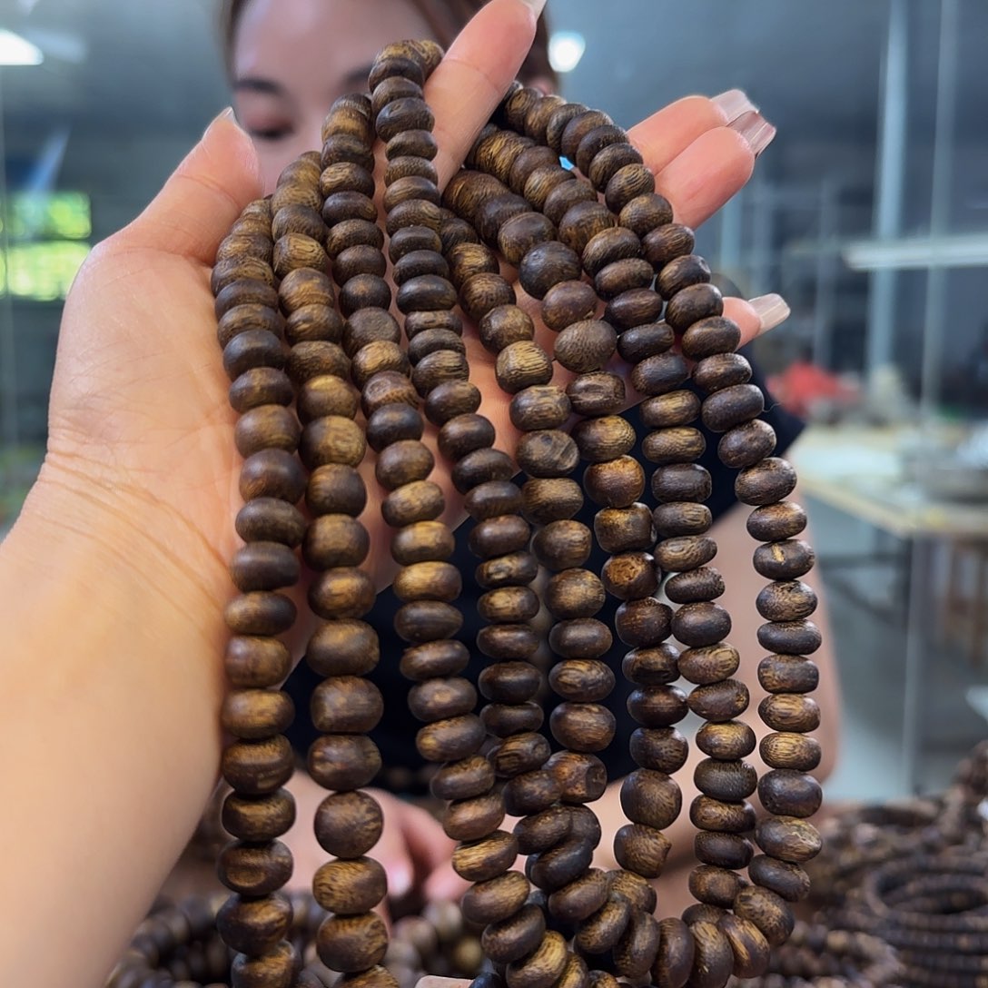 沉香手串多样性发货1条蓝宝石9991018