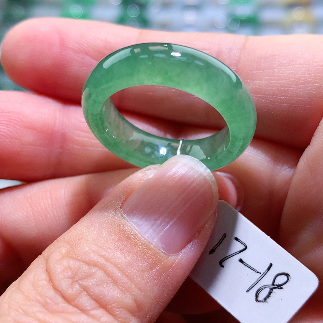 翡翠戒指未镶嵌17-18号