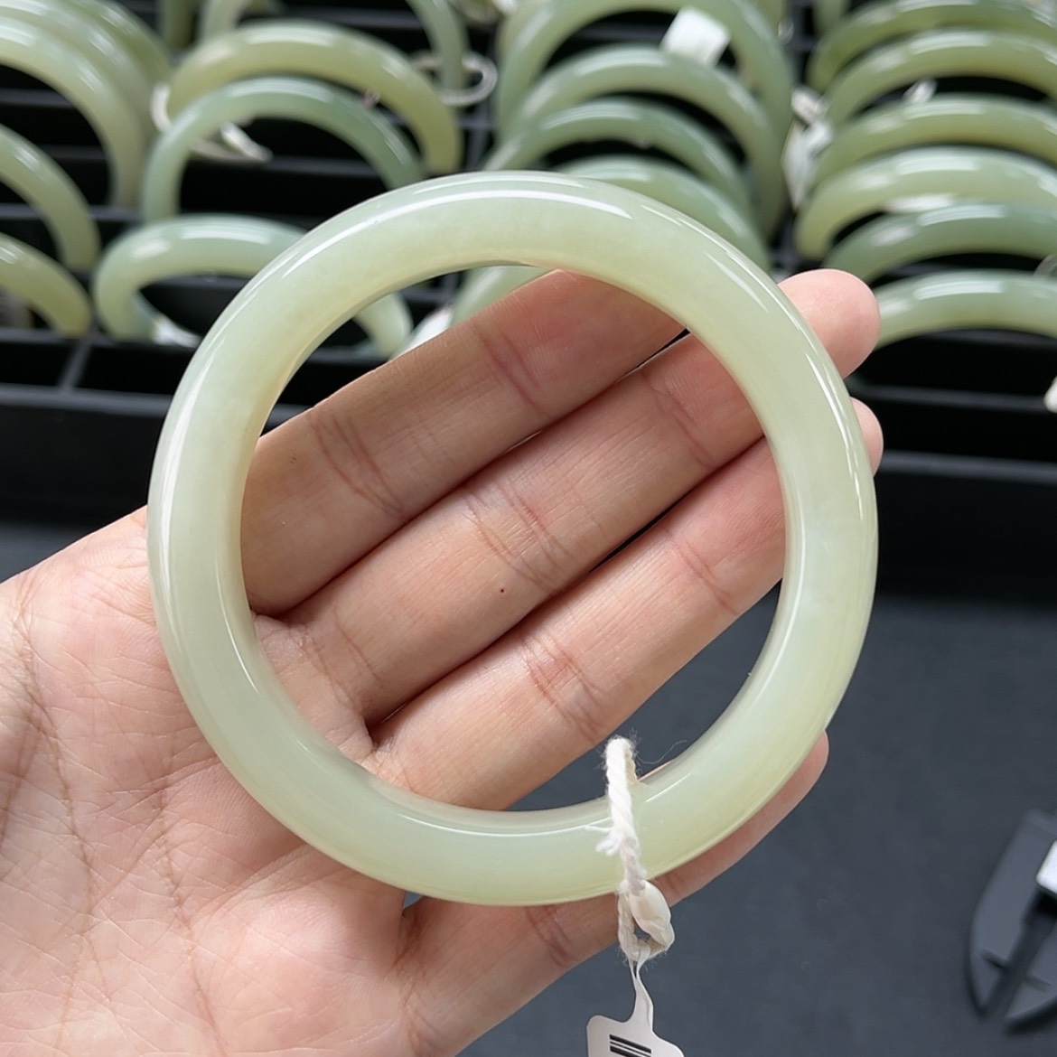 【闪购商品】和田玉手镯未镶嵌