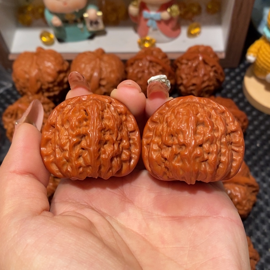 桃核吊坠39.6白狮子1293