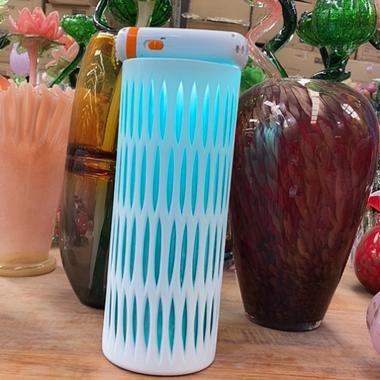 琉璃花瓶高30厘米口径10厘米