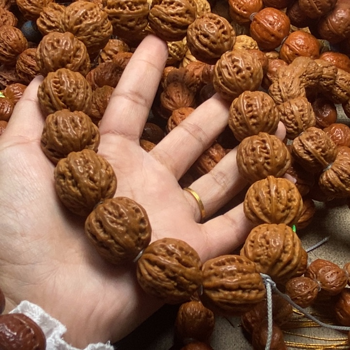 文玩核桃吊坠麻花八棱手持