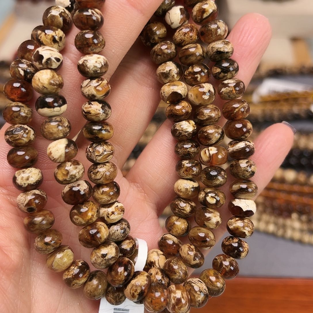 琥珀未镶嵌裸石抚顺琥珀八20610