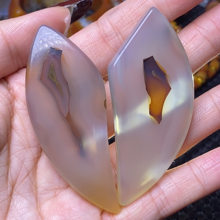 玛瑙/玉髓颈饰未镶嵌