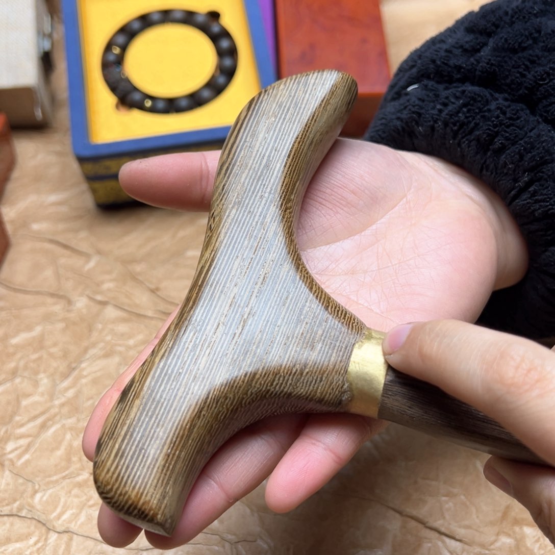 大叶紫檀（黑酸枝木类）