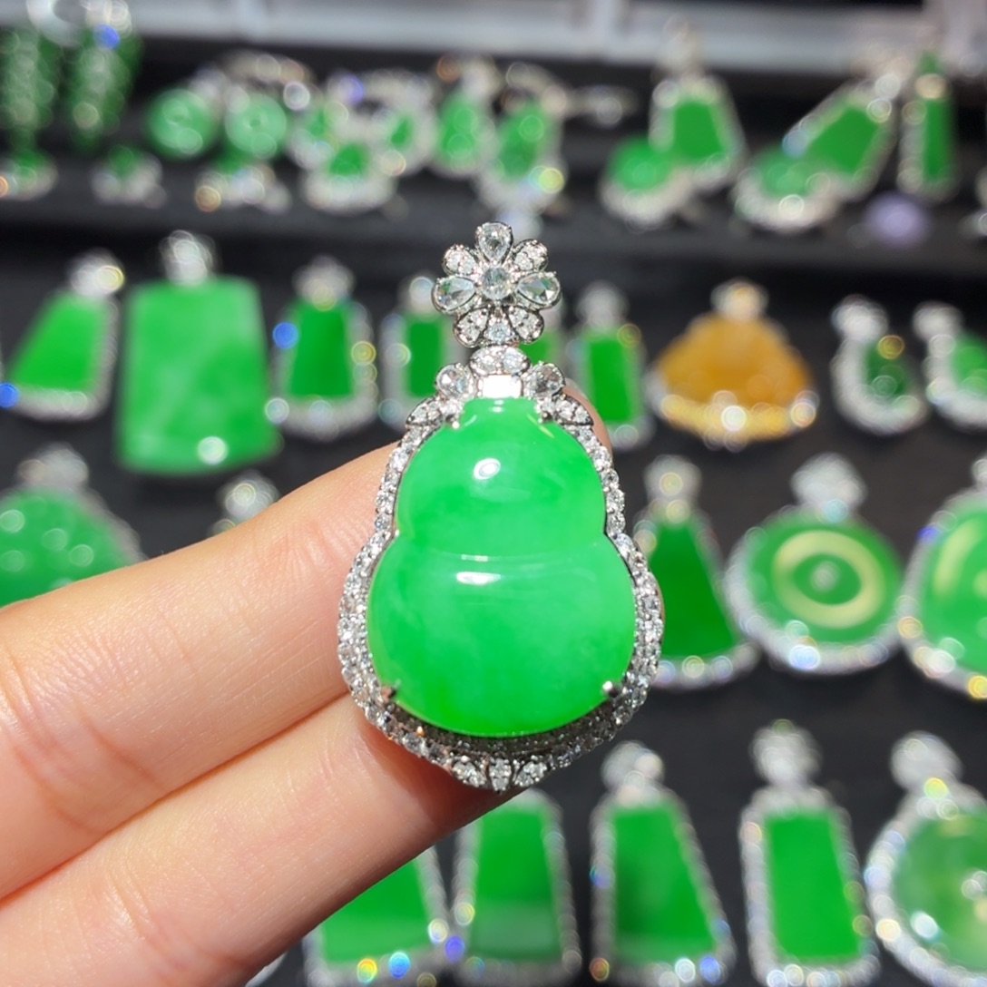 翡翠18K金镶嵌吊坠(不含链)160号