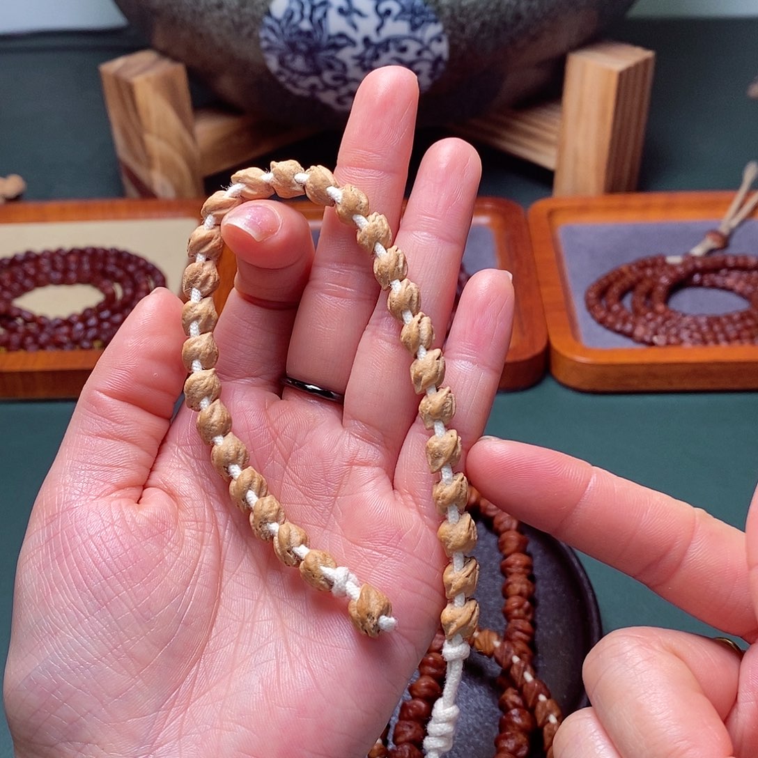 柏香籽/百香籽吊坠135