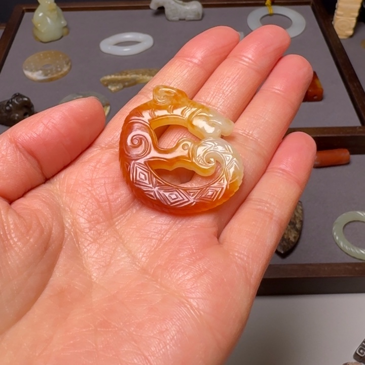 和田玉（糖玉）挂件未镶嵌续***来