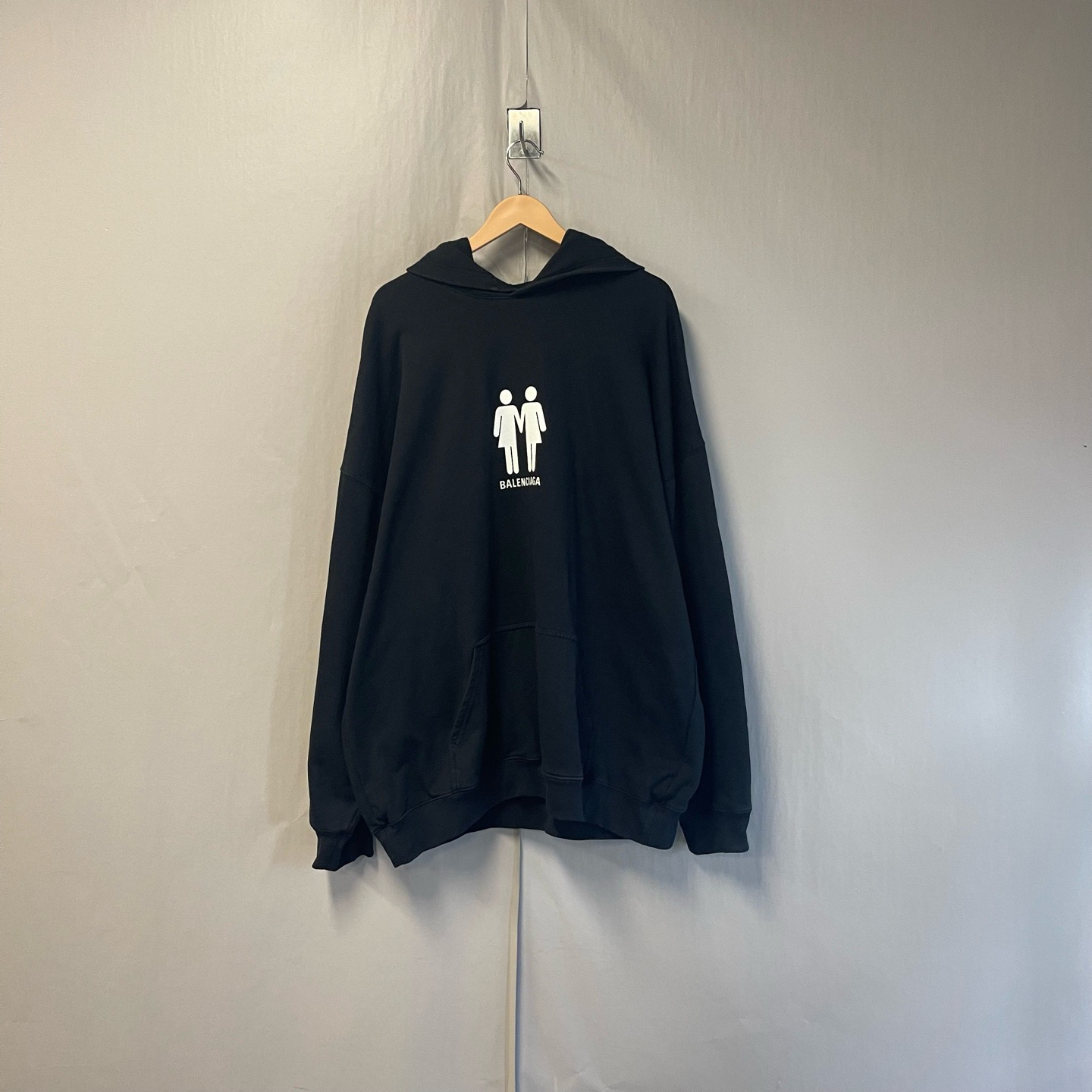 99新 Balenciaga/巴黎世家  双人像多国印花连帽卫衣 XS码 #8175