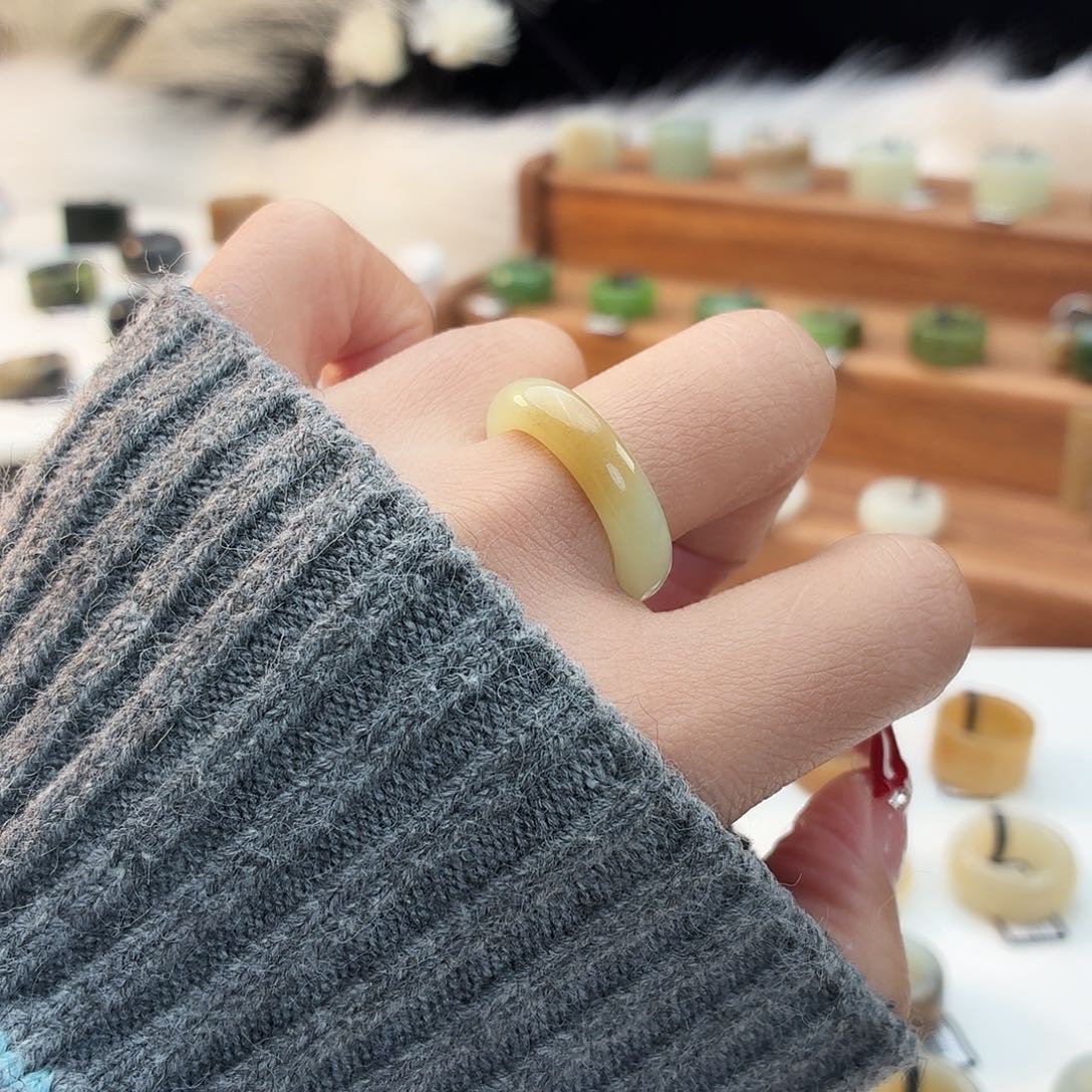 和田玉未镶嵌戒指i35一口糖圆条17.6mm